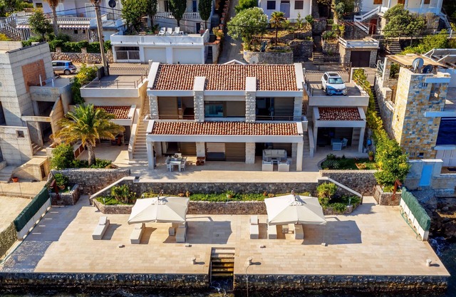 Luxusvilla am Meer Krasici