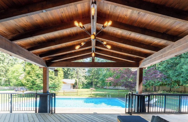 Luxury Secluded 4-Bed Getaway with Heated In-Ground Swimming Pool