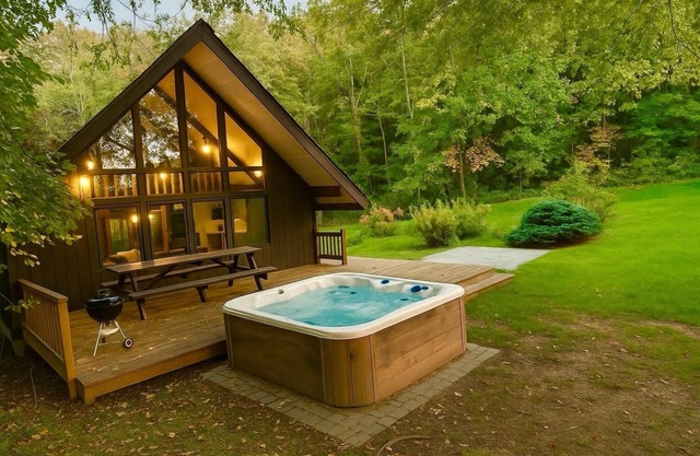 Luxury Ski In-Out ● Mountain Creek ● Hot Tub ● Golf
