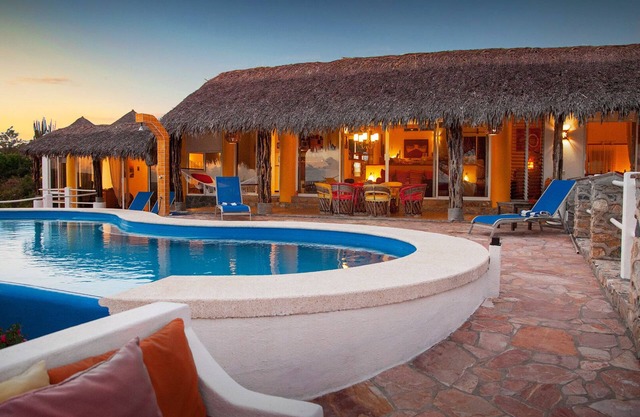 Luxus, spektakuläre Aussicht & Strand in einer wunderschönen Bucht von Huatulco. Privater Pool.