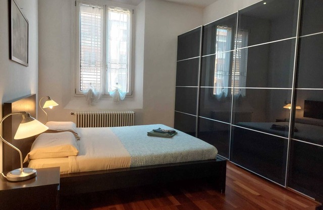 LUXURY STATION APARTMENT