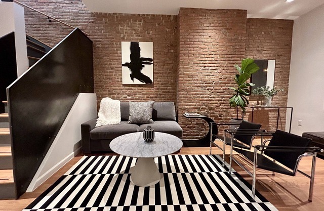 Luxury stay ~20 min from Manhattan