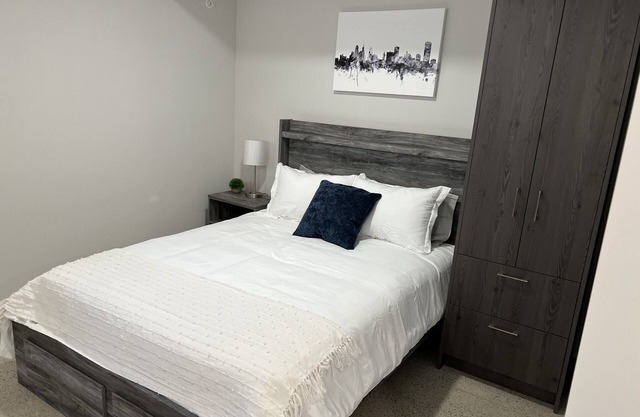 Luxury Studio at Pierce Arrow #12