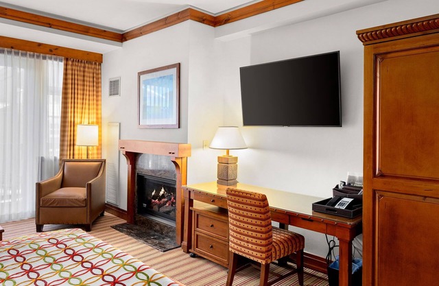Luxury Studio Ski-in Ski-Out, Hiking, Mtn Biking, Golf, Fishing