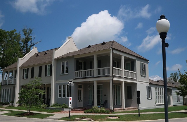 Luxury townhome near LSU and L’Auberge Casino
