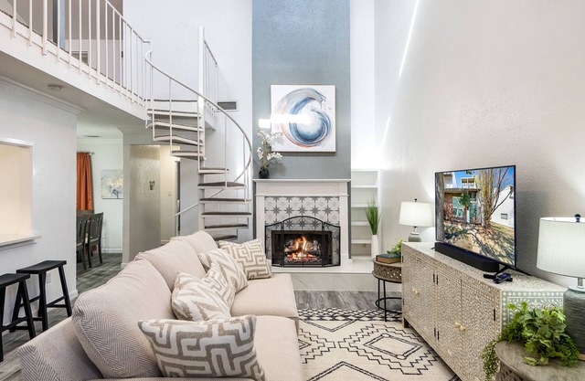 Luxury Townhome w/ Loft Workspace and Coffee Bar!