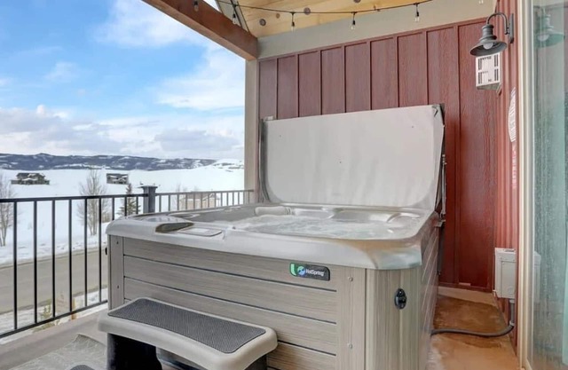 Luxury Townhouse| Grand Elk| Granby Ranch| Private Hot Tub