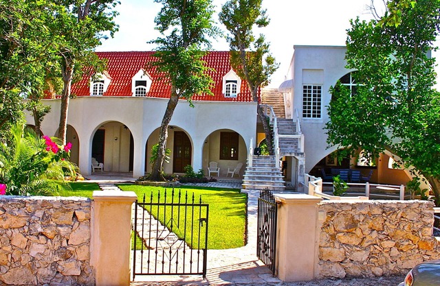 Beautiful Luxury Oceanview House, Schritte zum Strand und 5th Ave - Private Pool !!