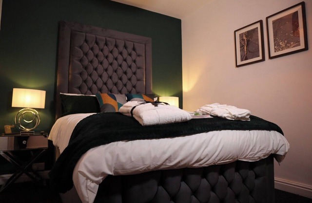 Luxury Urban Escape Near Nec, Airport, Hs2