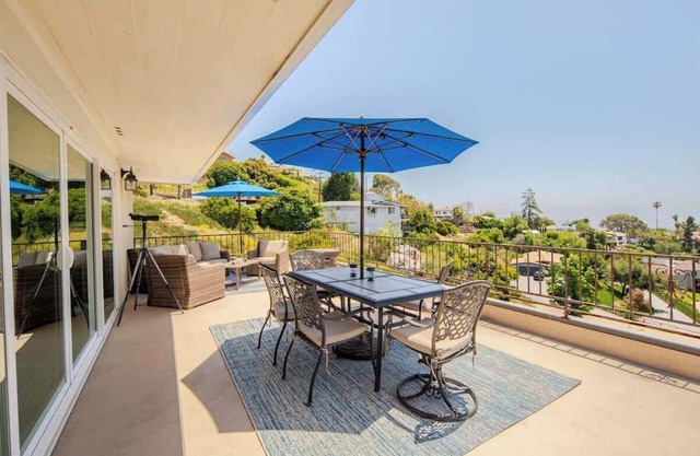 Luxury View Home Perfect for SD Getaway, Sleeps 12