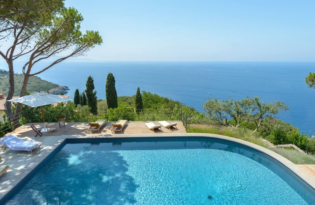 Luxuriöse Whit Pool Villa - Porto Santo Stefano
