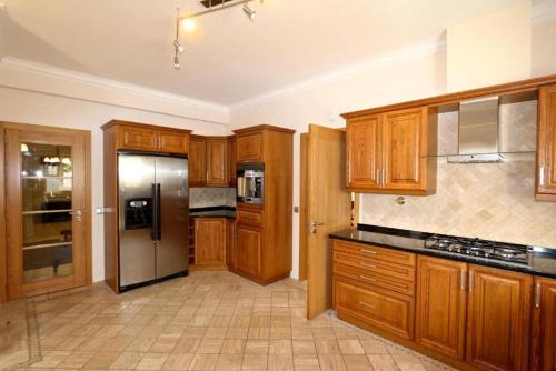 Luxury Vilamoura Villa 4 Bedrooms Villa Corvo Billiards Gym Great Golf Course Views
