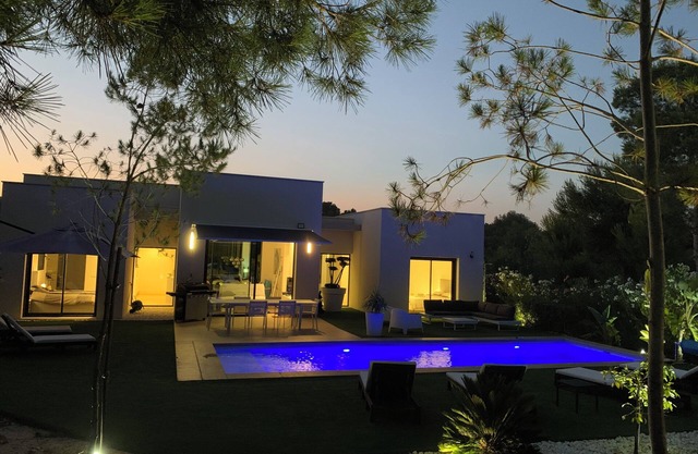 LUXURY VILLA ON THE LAS COLINAS GOLF COURSE
