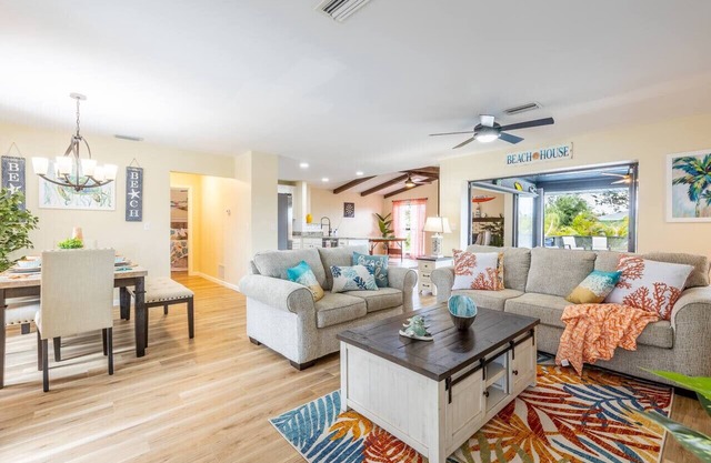 ❤️️Luxury Villa Englewood - Private Pool 😎 - Game room - 6 mins to Beaches