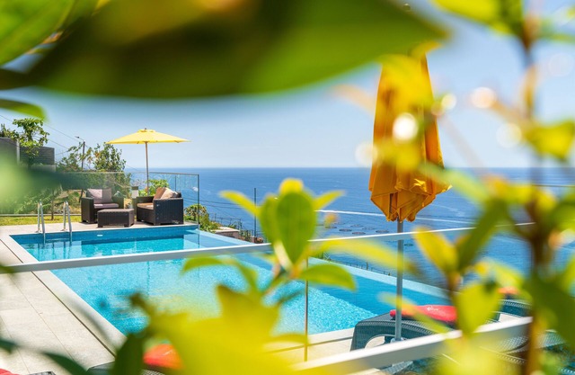 Luxuriöse Villa mit Infinity-Pool