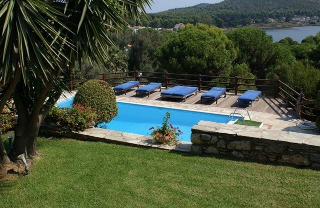 Luxusvilla in Koukounaries