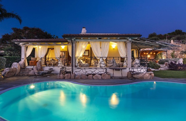 Luxury Villa SALINA Front Beach