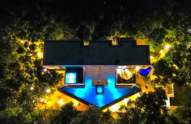 LUXURY VILLA MULUK + CASITA! WALK TO THE BEACH!