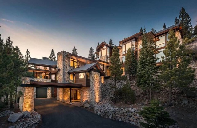 Luxury Villa, Panoramic Views, Pier, Concierge!