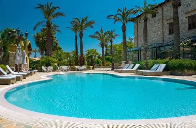 Luxusvilla / privater beheizter Pool / privater Garten