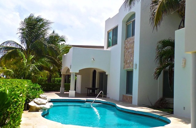 15% Disc. 15. August!Nicht verpassen. Luxusvilla Angebot!