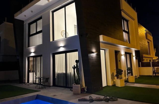 Luxury Villa With Swiming Pool