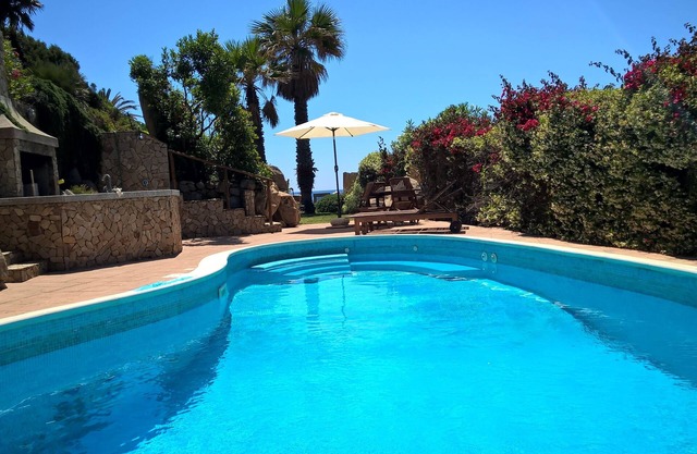 Luxus-Villa am Meer: ein Juwel Set in der Bucht von Cala Caterina, Villasimius
