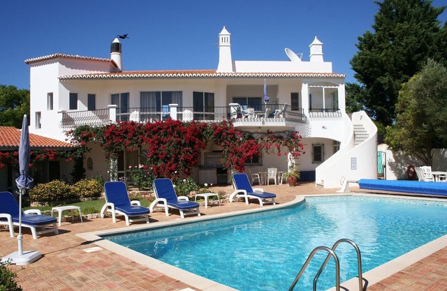 Luxus-Villa mit Panoramablick auf das Meer