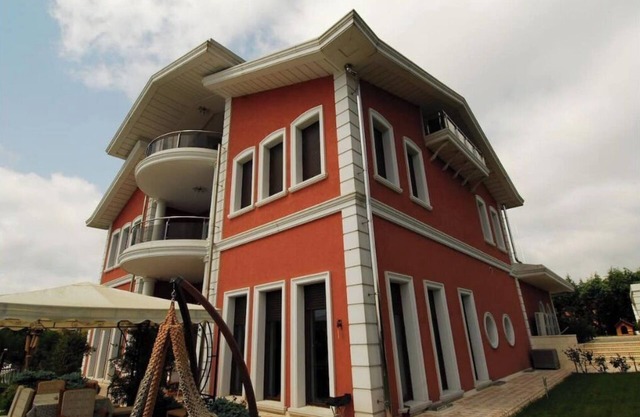 Luxury villa with private pool in Silivri