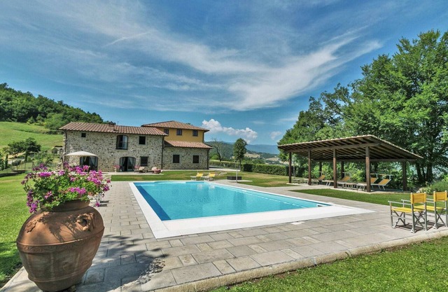 Wunderschönes Landhaus in Poppi mit Pool