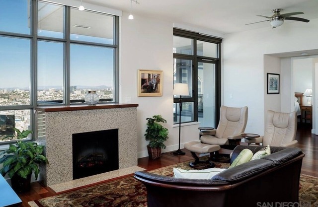 Luxury Waterfront High-Rise in Downtown San Diego Condo