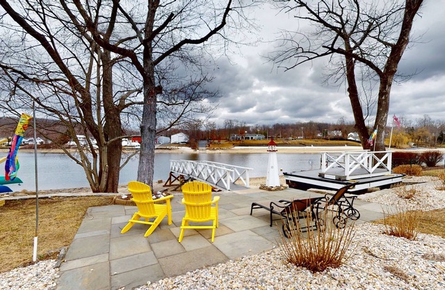 Luxury waterfront home on picturesque Candlewood Lake, Brookfield, CT