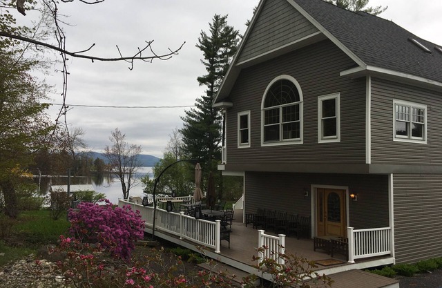 "Luxus" Waterfront Home - 30 Minuten von der Innenstadt von Saratoga
