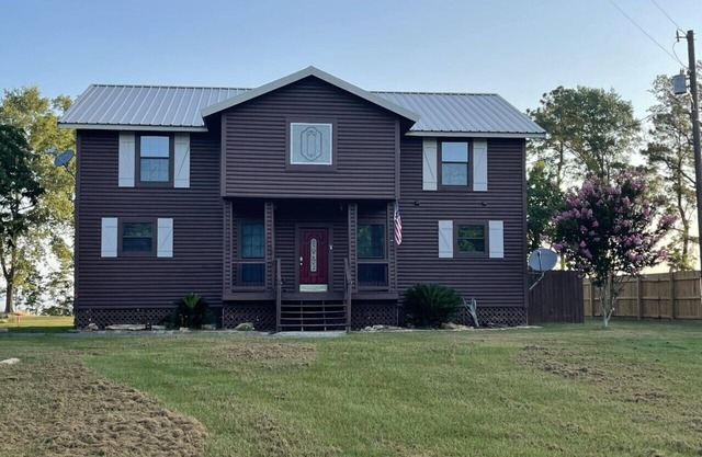 Luxury Waterfront Lodge In Toledo Bend Lake