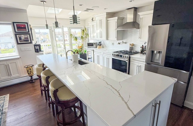 Luxury Waterfront Ryder Cup Home <9 miles from Bethpage Black w/ hot tub