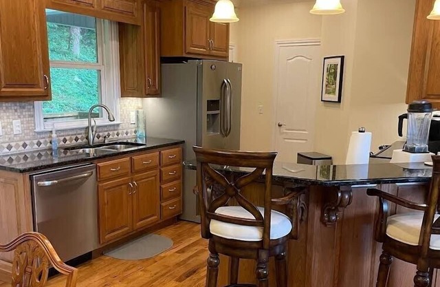 Luxury Waterfront 3BD Paradise-Guntersville AL