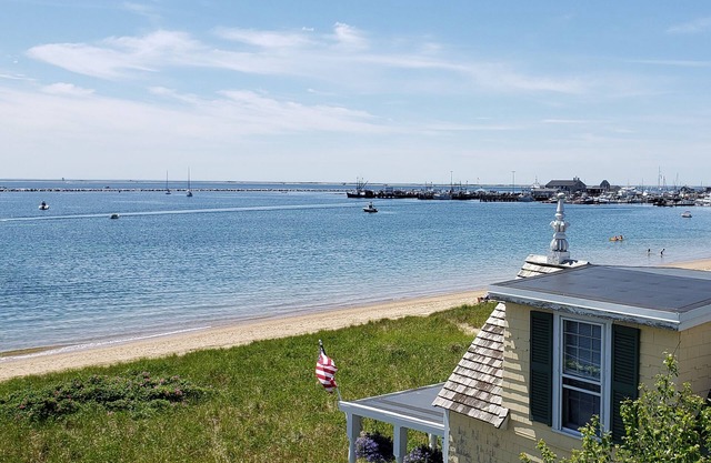 Luxury Waterfront, Gallery District, 2 Schlafzimmer, privates Deck, Parkplatz, Central Air