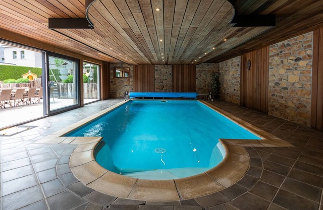 Luxury & wellness villa 26pers -25% April