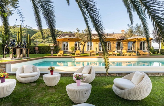 Luxury Wine Estate Villa Framed Among Lucca' Hills