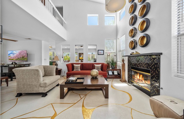 Luxury Zen Retreat | Solarium Spa tub EV