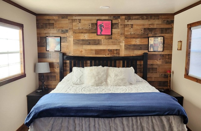 LV Bar Ranch Cabin#1 Marty Robbins Theme