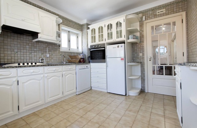 LV Premier Granja GR1 - Villa am Meer, Pool, Kamin und Zentralheizung