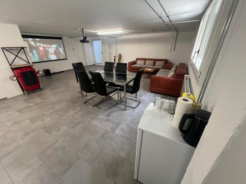 Möblierte Studiowohnung 65 m2 Wohnfläche mit Kostenlosen Endreinigung