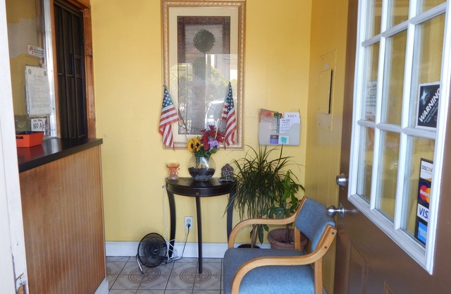 M B Motor Inn