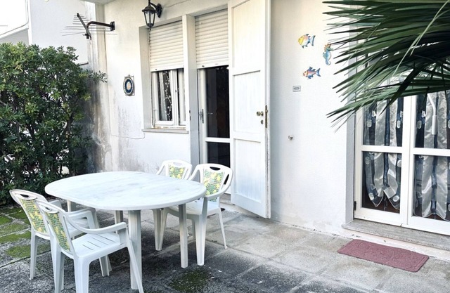 M282 - Marcelli, three-room apartment with garden 100m from the sea