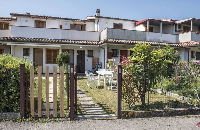 M317 - Marcelli, three-room apartment with garden and sea view