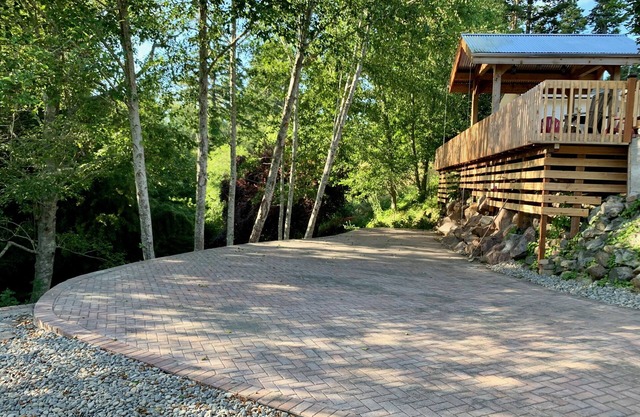 Macklyn Creek retreat