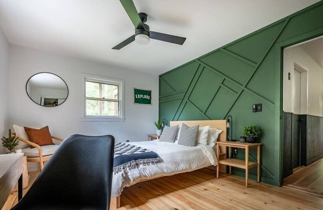 MacMountain House: a modern family fall getaway