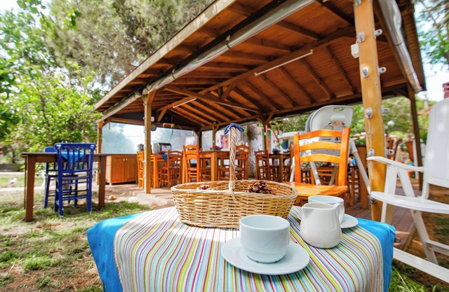 MADAM AFRODİT KONUKEVİ