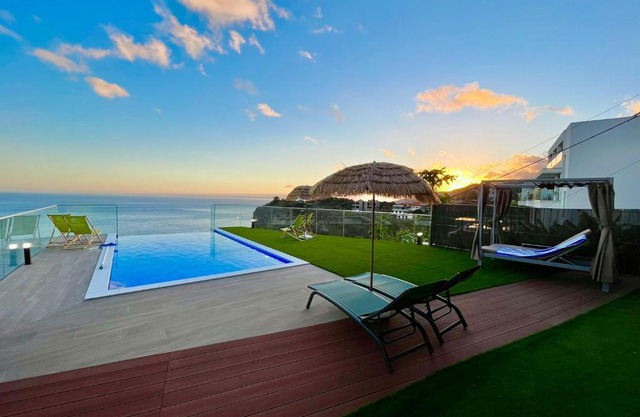 Madeira Sea Sunshine with heated pool